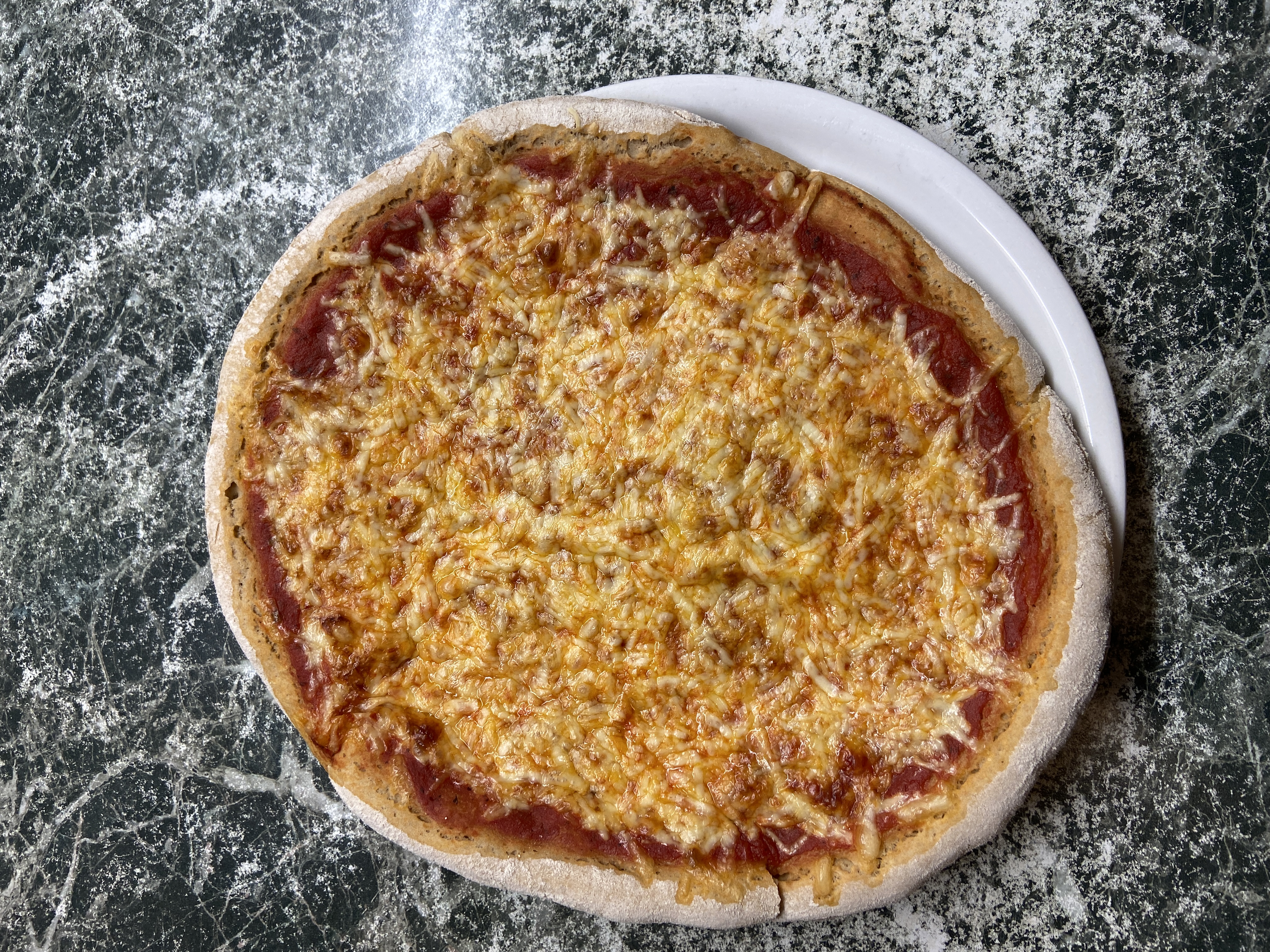 Pizza iz kamutove moke